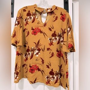 Blu Pepper mustard floral top.